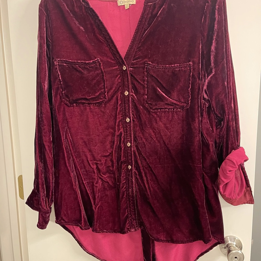 Democracy blouse size 1x deep maroon velvet